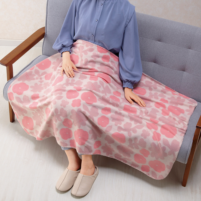 イルムス フリースビッグブランケット フラワー の商品詳細｜販促品・景品・ノベルティ特価市 名入れ・包装も充実!